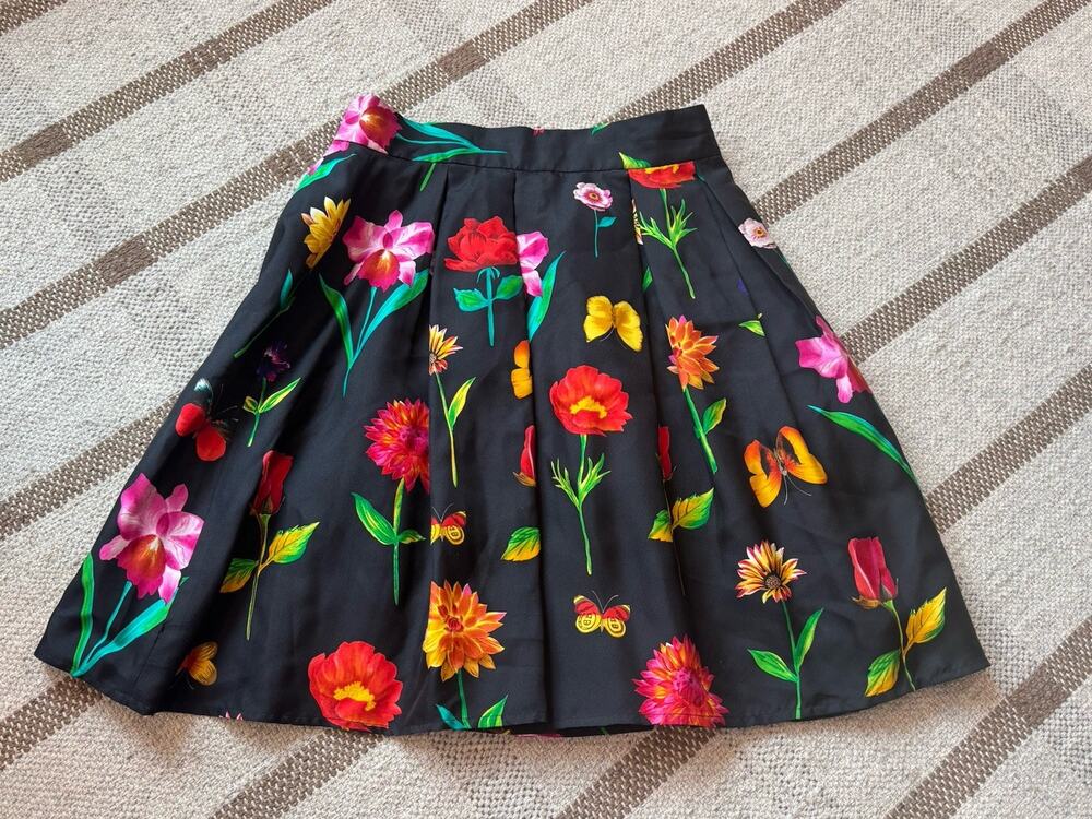 Vtg Ann Taylor 100% Silk A Line Pleated Skirt Floral 8 Medium Black Flare Whimsy